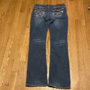 Women’s Size 8 NYC Hydralic Jeans. Used very good condition.